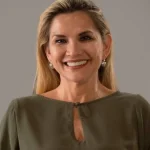 Yanine A.