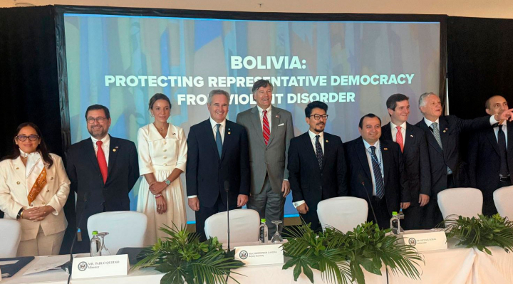13 paises expresan respaldo al gobierno boliviano