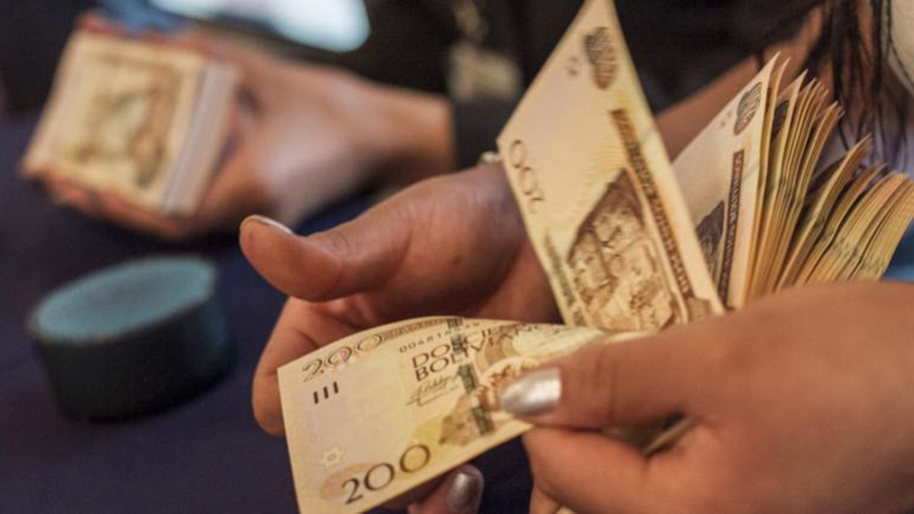 Dinero contante